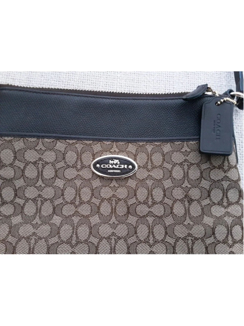 COACH 52576 North South Swingpack Signature Jacquard Leather Light Khaki/ Brown